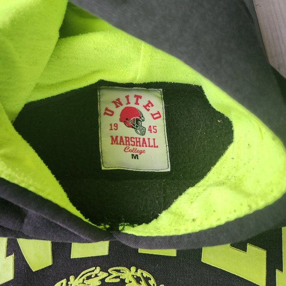 Sweat à capuche - Picture 2 of 3